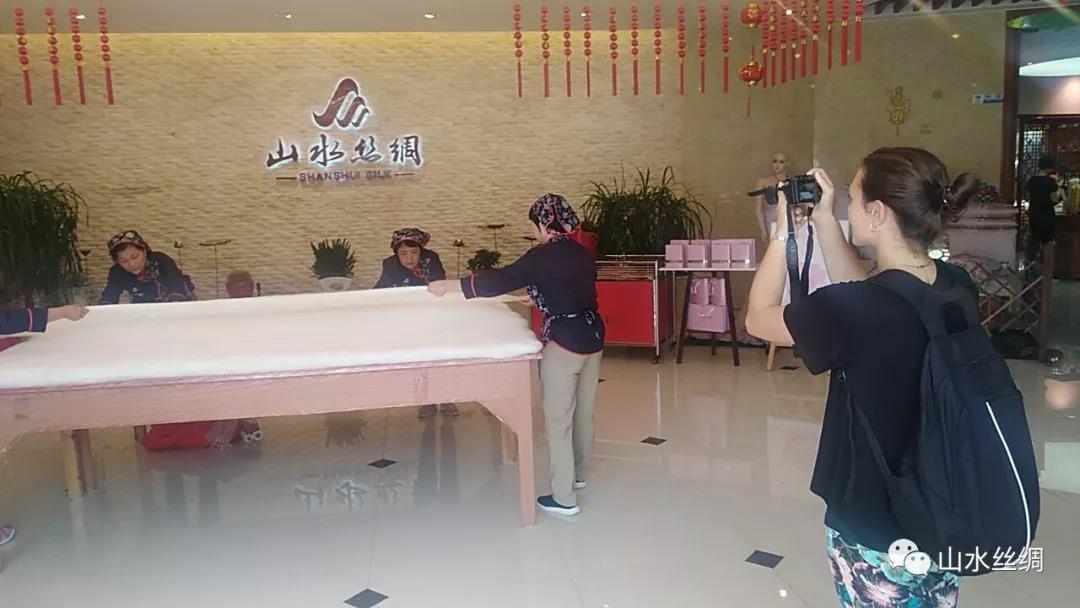 意大利游客来访山水丝绸-微信图片_20190919102021
